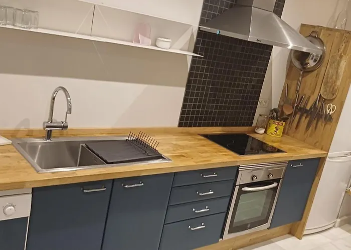 Sunbeach Hacienda * Εστεπόνα